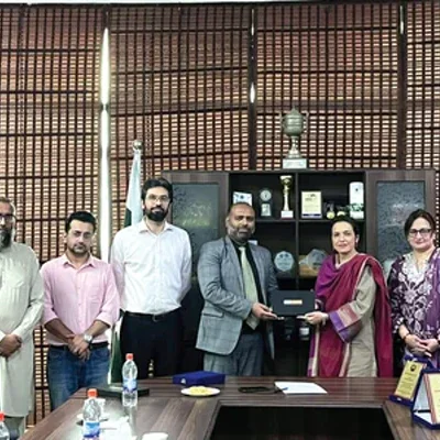 IBA CEDIR Visits UET Lahore to Explore Research, Entrepreneurship & Commercialization
